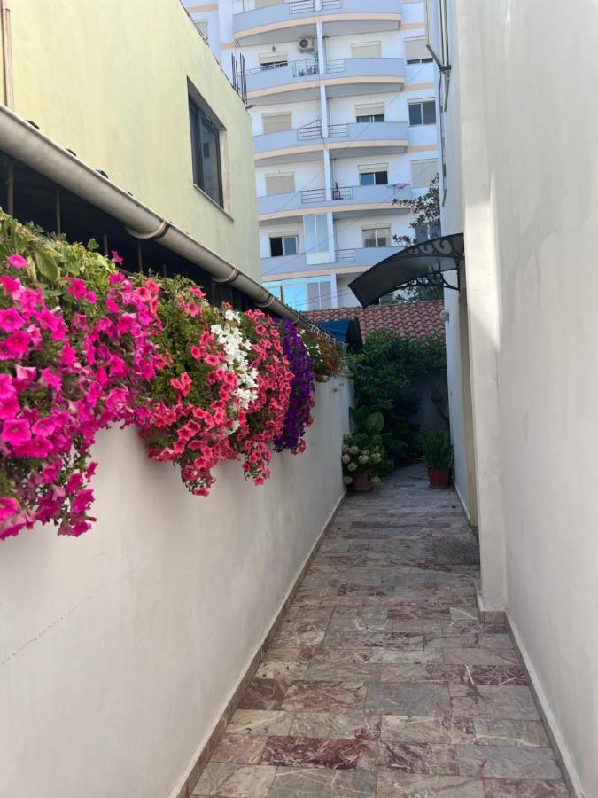 Guesthouse Cami Durrës Eksteriør bilde