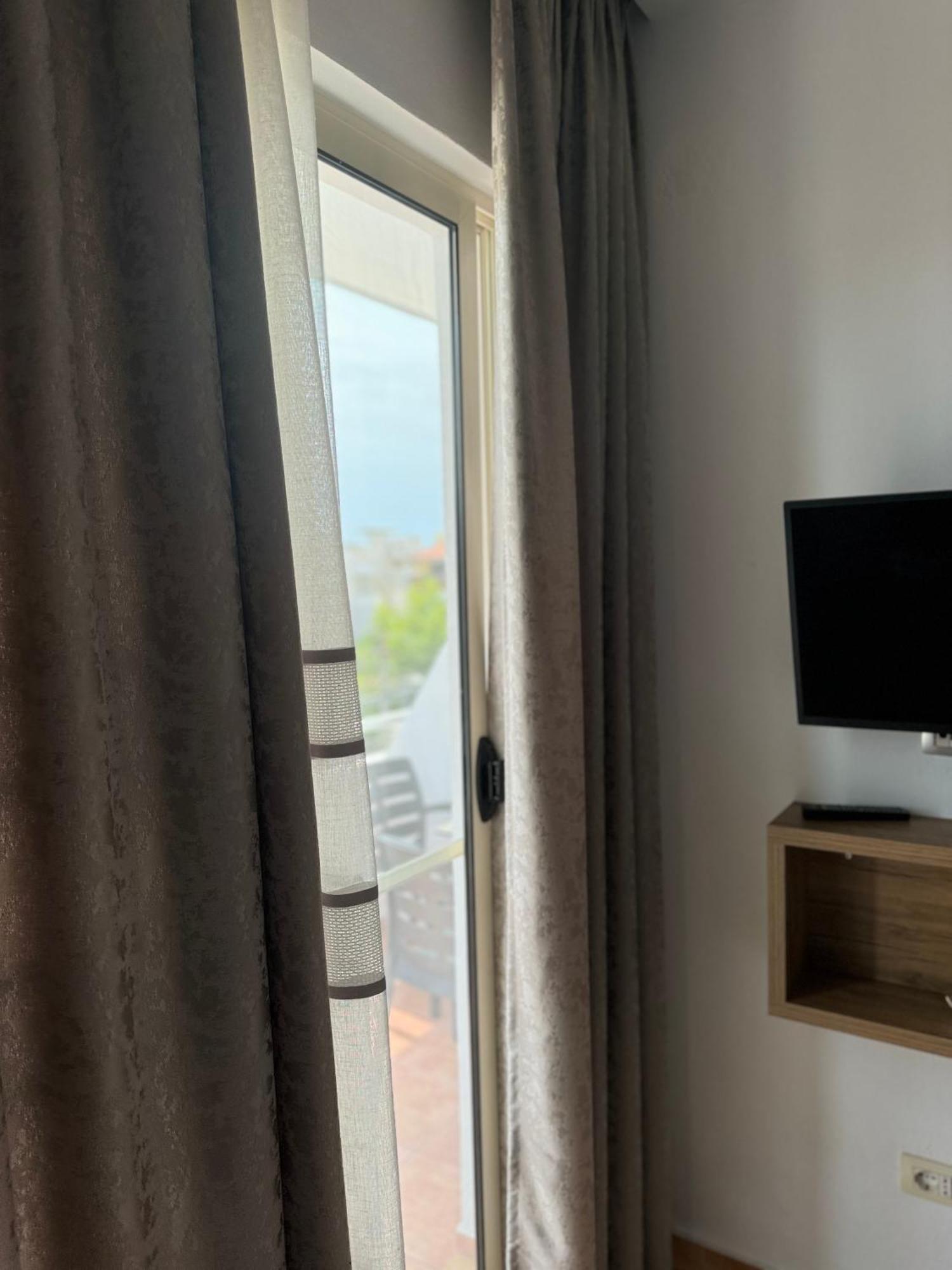 Guesthouse Cami Durrës Eksteriør bilde