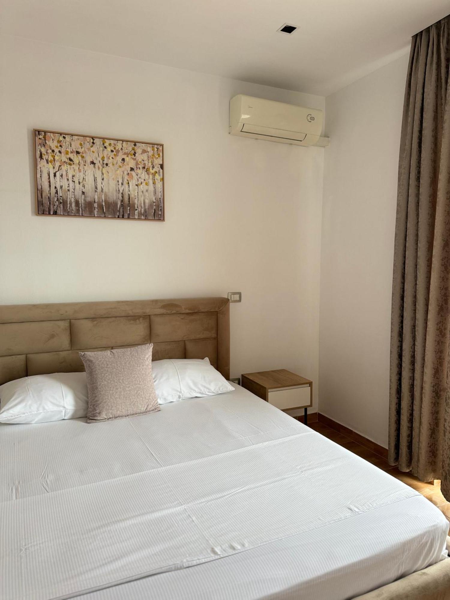 Guesthouse Cami Durrës Eksteriør bilde